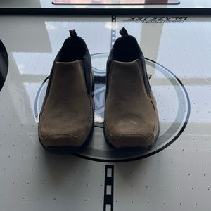Womens size 9 work shoe
